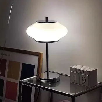 Simple Creativa Lámpara de la Mesita de Antigüedades de la Bauhaus, la Lámpara de Mesa Nórdica OVNI de Vidrio Habitación de Hotel Sala de Estudio de la Decoración de la Luz